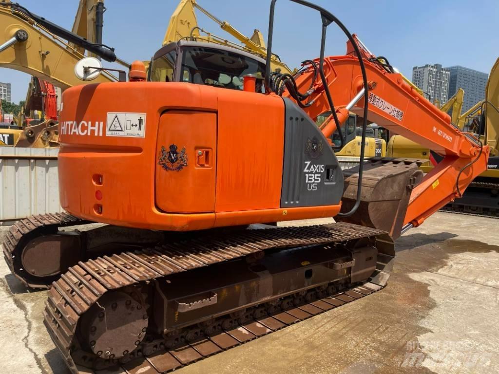 Hitachi ZX 135 Vikšriniai ekskavatoriai