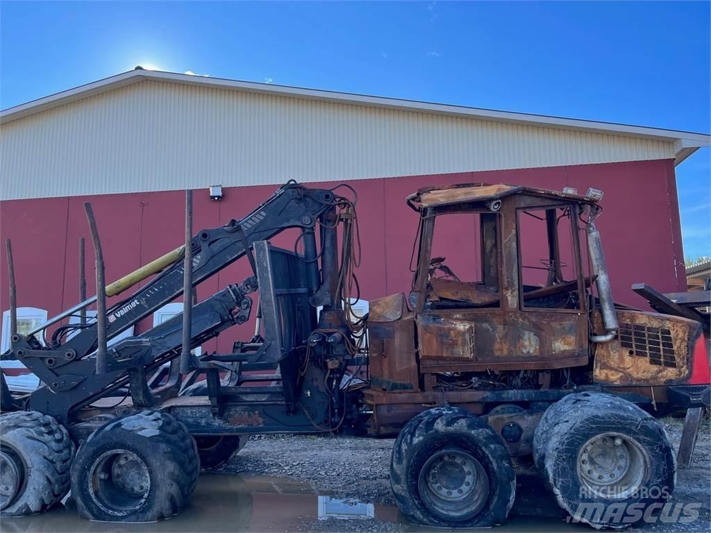 Komatsu 840TX Naudoti miškovežiai (Forvarderiai)