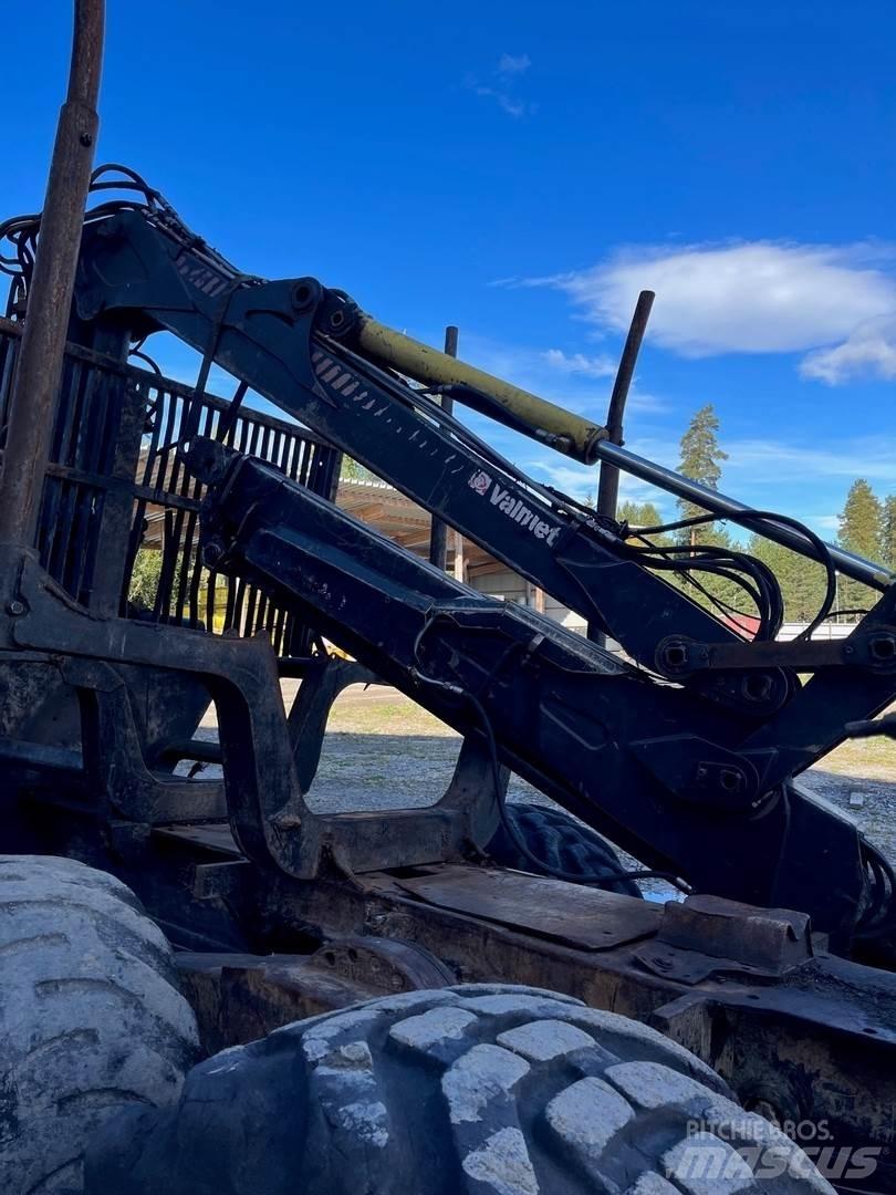 Komatsu 840TX Naudoti miškovežiai (Forvarderiai)