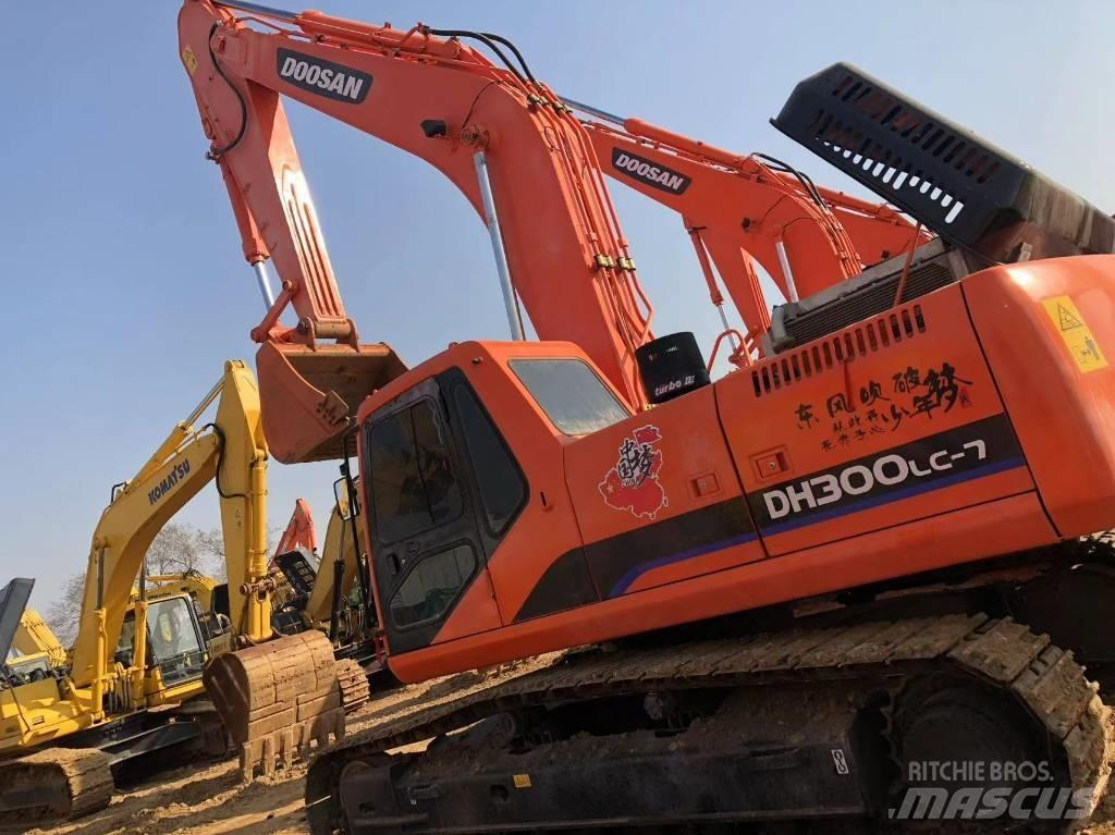 Doosan 300-7 Vikšriniai ekskavatoriai