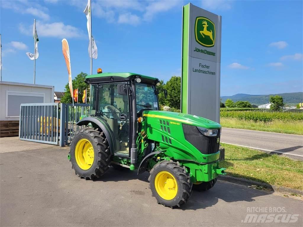 John Deere 5090GV Traktoriai