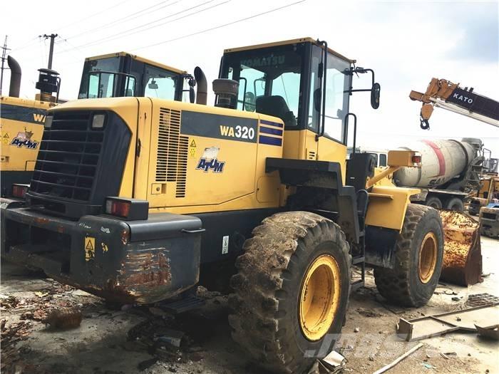 Komatsu WA 320-3 Naudoti ratiniai krautuvai