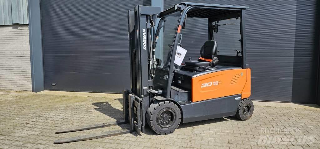 Doosan B 30 X-7 Elektriniai šakiniai krautuvai