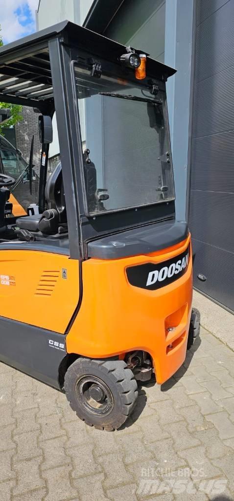Doosan B 30 X-7 Elektriniai šakiniai krautuvai