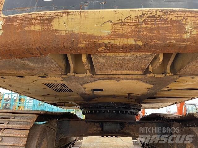 CAT 320D-E Vikšriniai ekskavatoriai