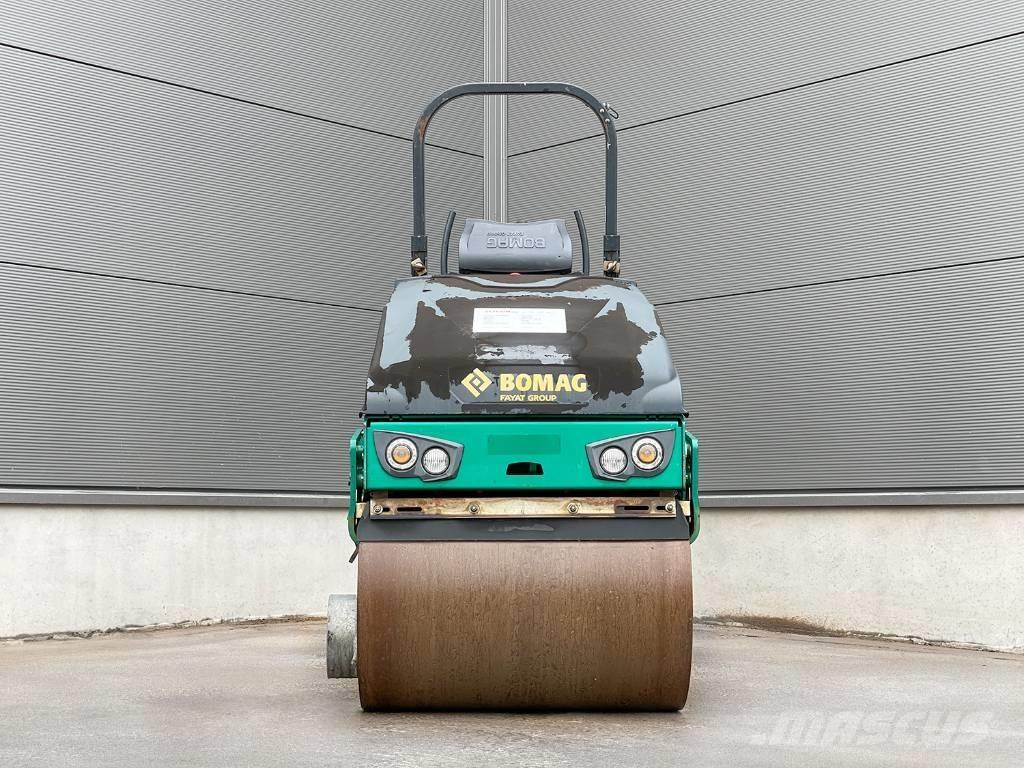 Bomag BW 100 AD-5 Porinių būgnų volai
