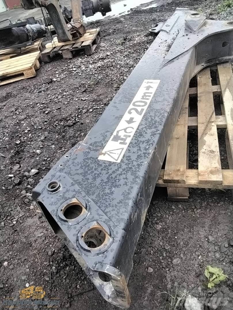 Komatsu 165 Medienos transportavimo mašinų kranai