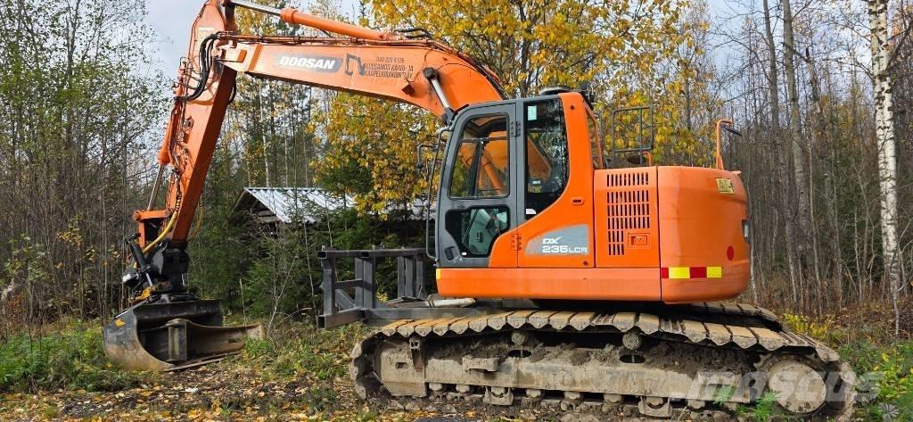 Doosan DX 235 LCR Vikšriniai ekskavatoriai