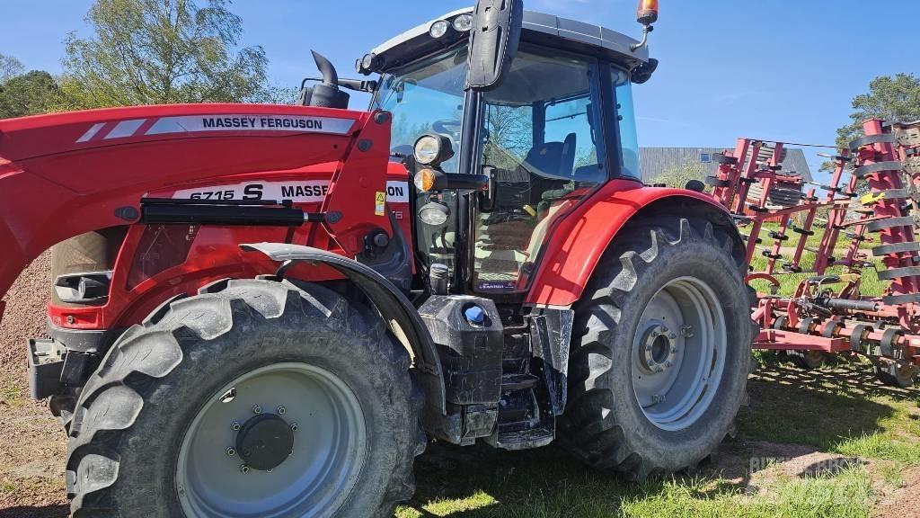 Massey Ferguson 6715 Traktoriai