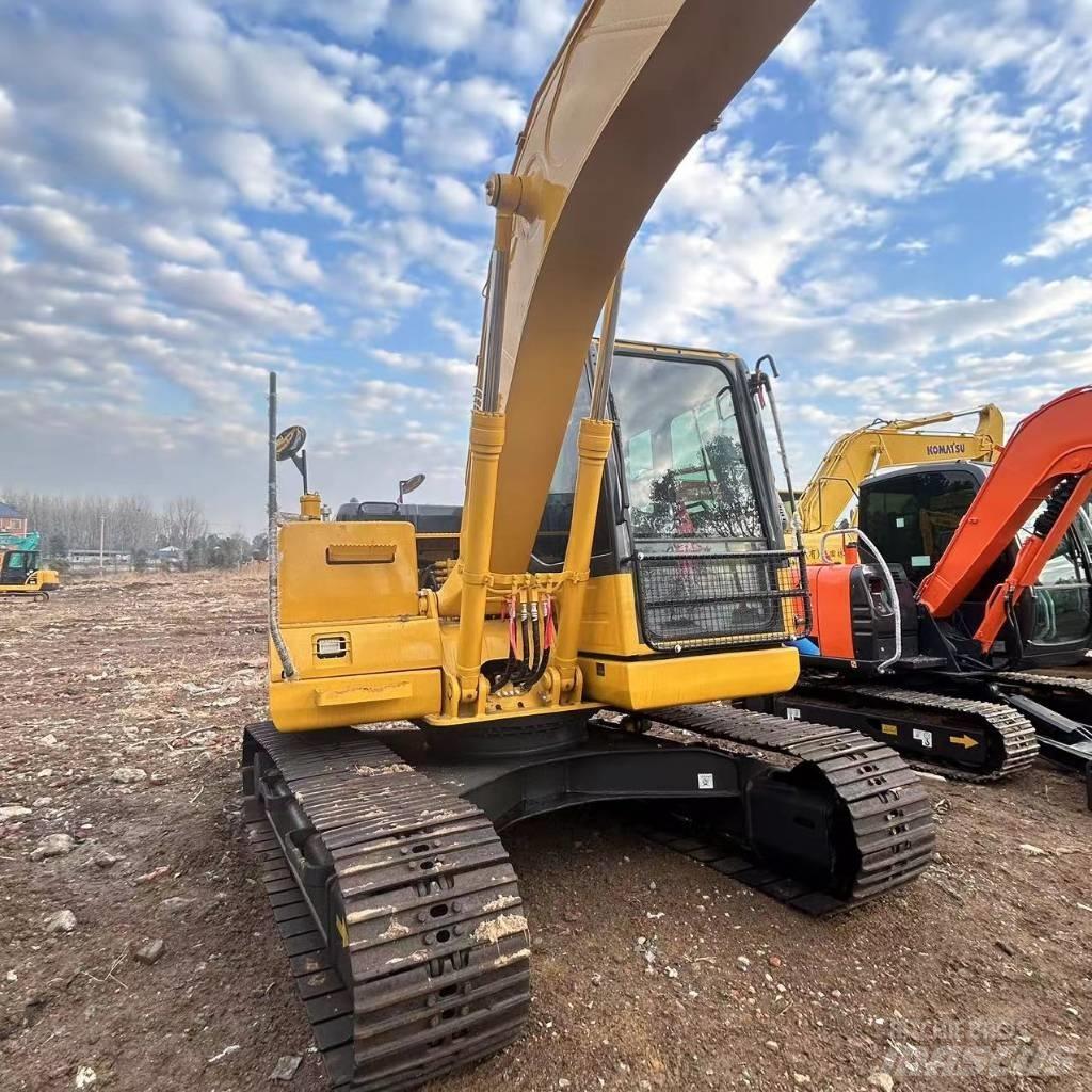 Komatsu PC 110 Vidutinės galios ekskavatoriai 7-12 t