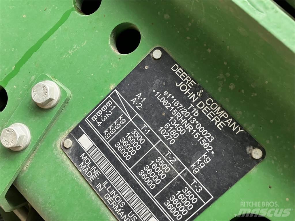 John Deere 6215R Traktoriai