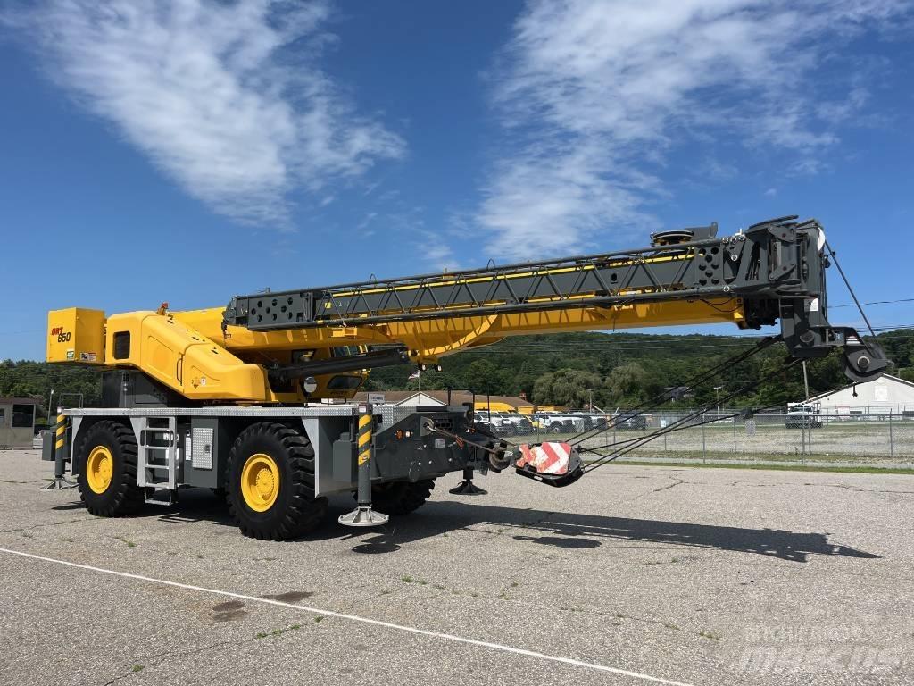 Grove GRT 650 Neapdoroto reljefo kranai