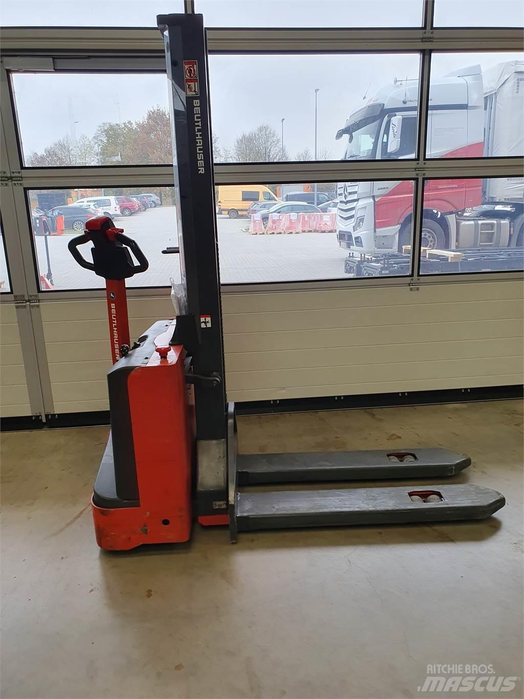 Linde MM10i Rankiniai vėžimėliai