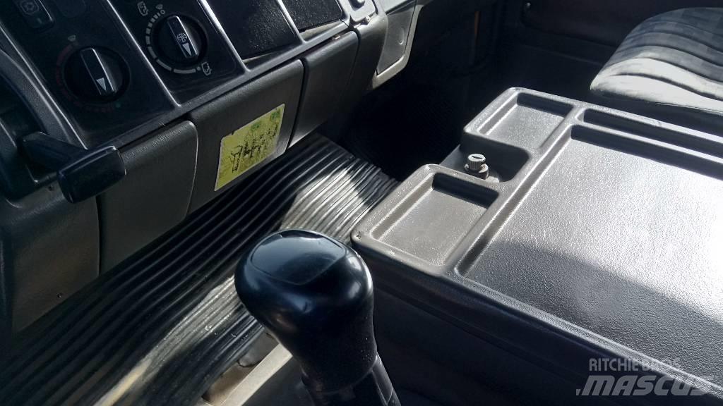 Mercedes-Benz 3535 Savivarčių priekabų vilkikai