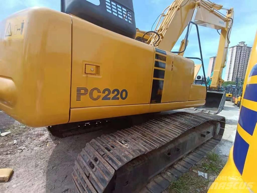 Komatsu PC 220-6 Vikšriniai ekskavatoriai