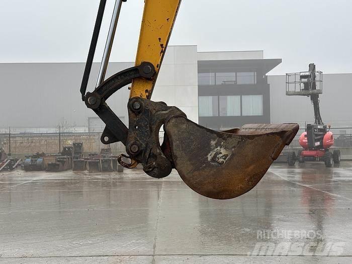 JCB 48Z-1 Specialūs ekskavatoriai