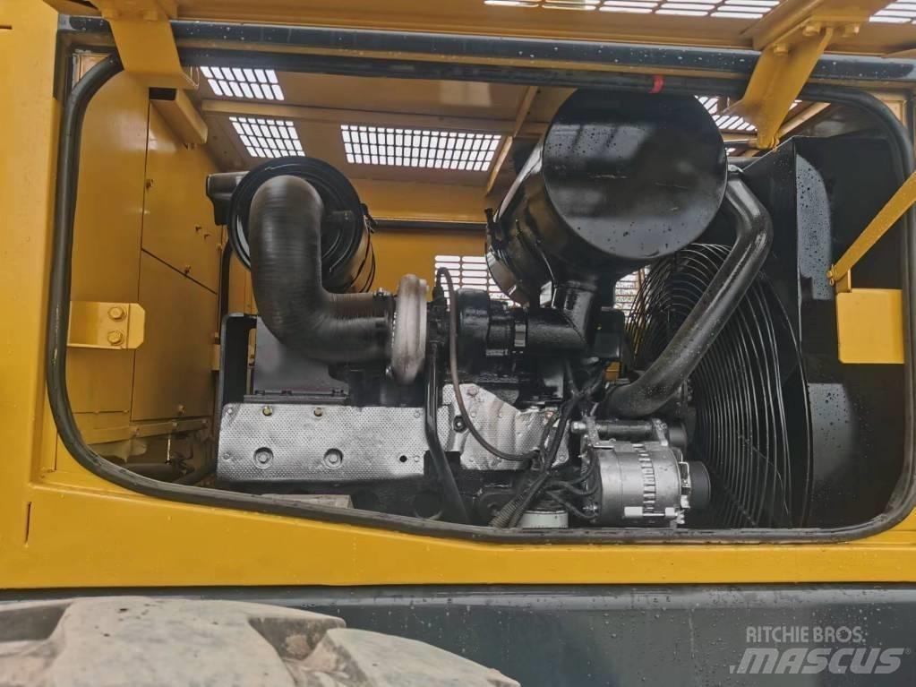 Komatsu WA 360-3 Naudoti ratiniai krautuvai