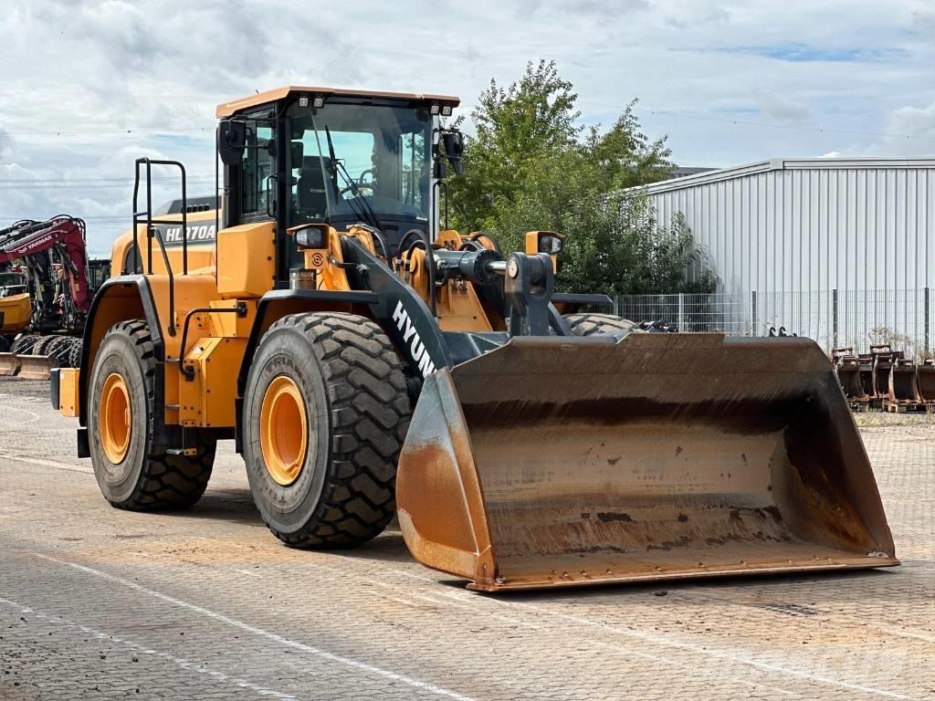 Hyundai HL 970 A 4x4 Naudoti ratiniai krautuvai