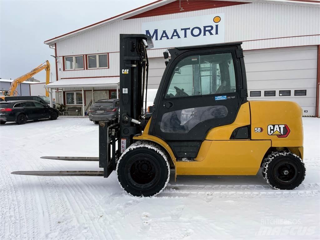 CAT DP50NT Dyzeliniai krautuvai