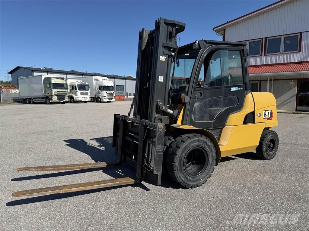 CAT DP50NT Dyzeliniai krautuvai