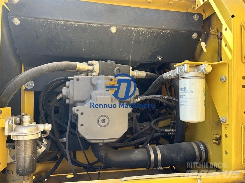 Komatsu PC 300 Vikšriniai ekskavatoriai