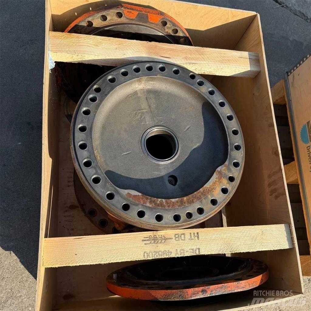 NAF DOOSAN MOXY MT31 Transmisijos
