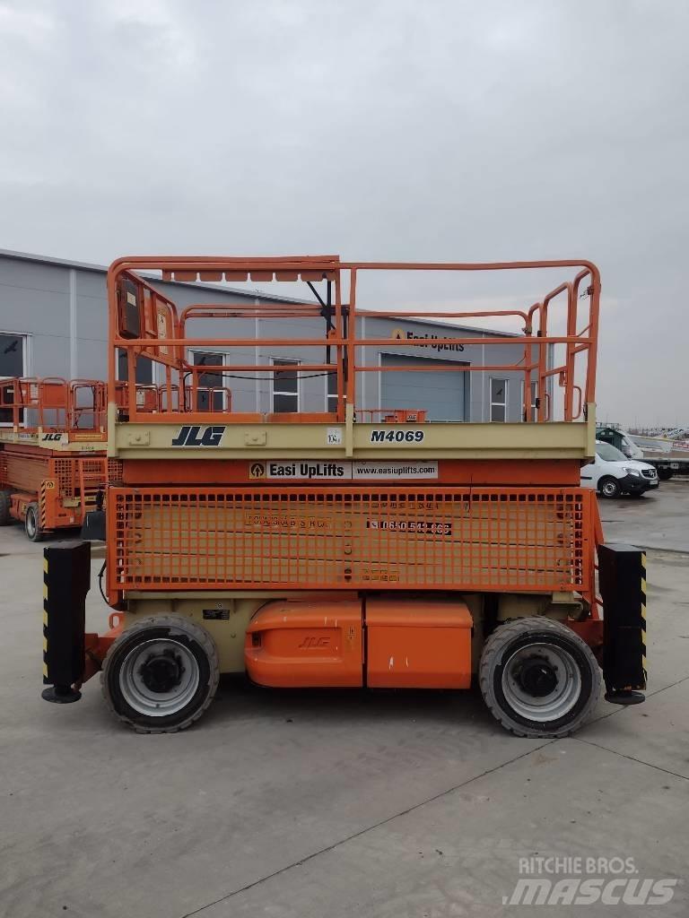 JLG M 4069 Žirkliniai keltuvai