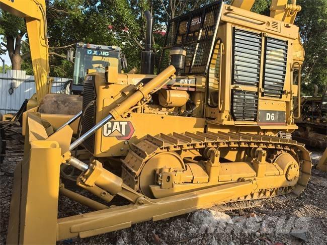 CAT D 6 D Vikšriniai buldozeriai
