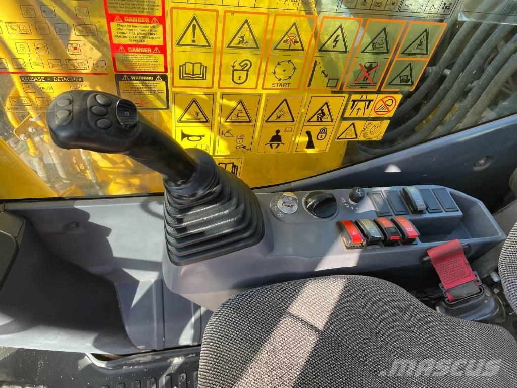 Komatsu PW 160-11 Ratiniai ekskavatoriai