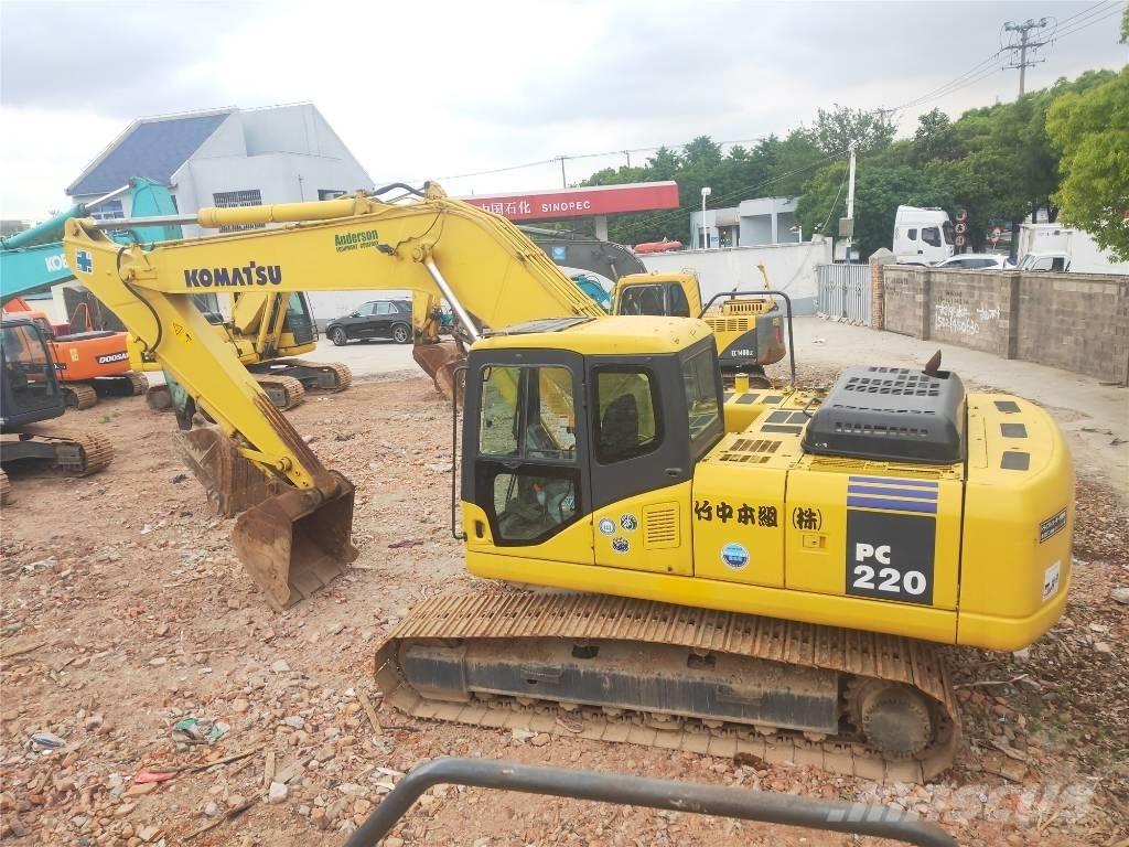 Komatsu PC220-7 Vikšriniai ekskavatoriai