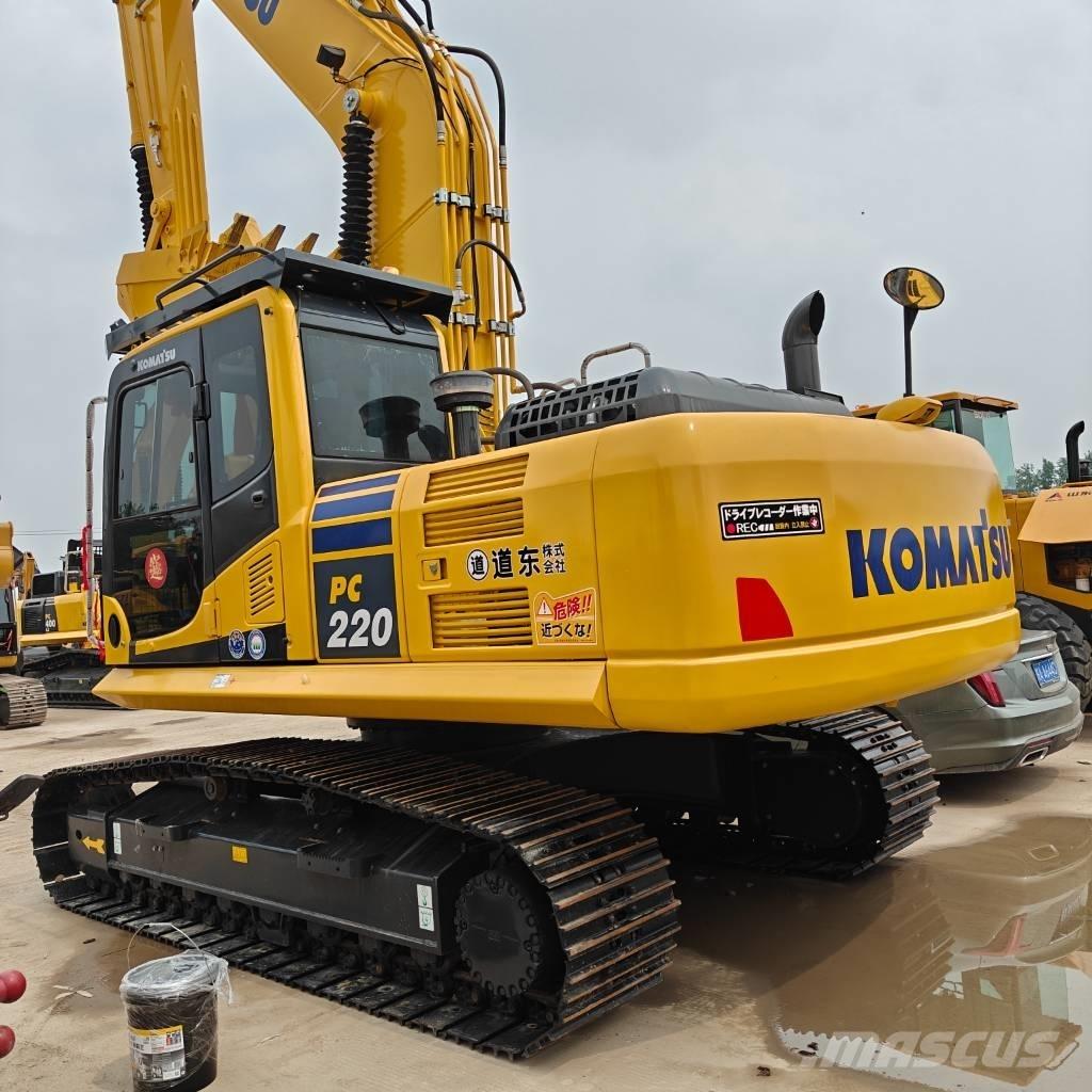 Komatsu 220-8MO Vikšriniai ekskavatoriai