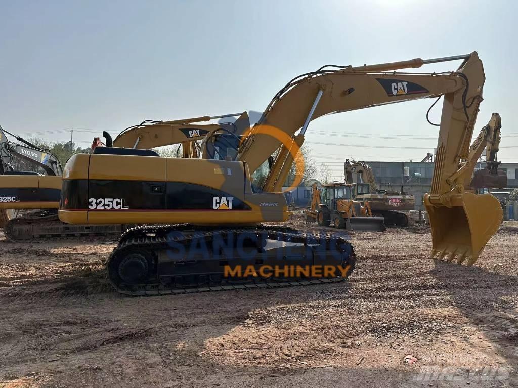CAT 325 CL Vikšriniai ekskavatoriai