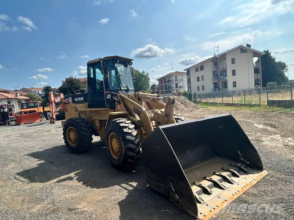 CAT 926 Naudoti ratiniai krautuvai