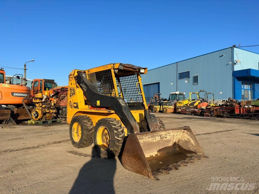 JCB 165 Krautuvai su šoniniu pasukimu