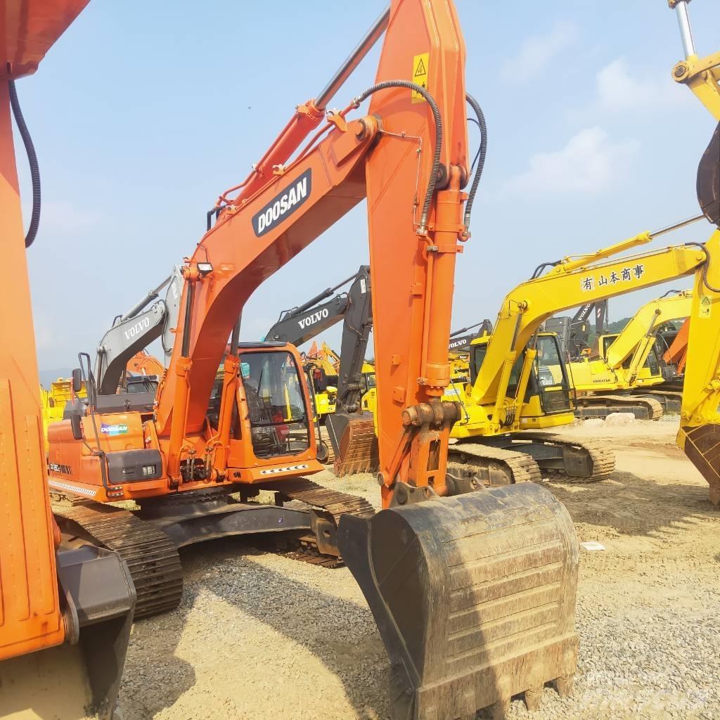 Doosan DX260LC Vikšriniai ekskavatoriai