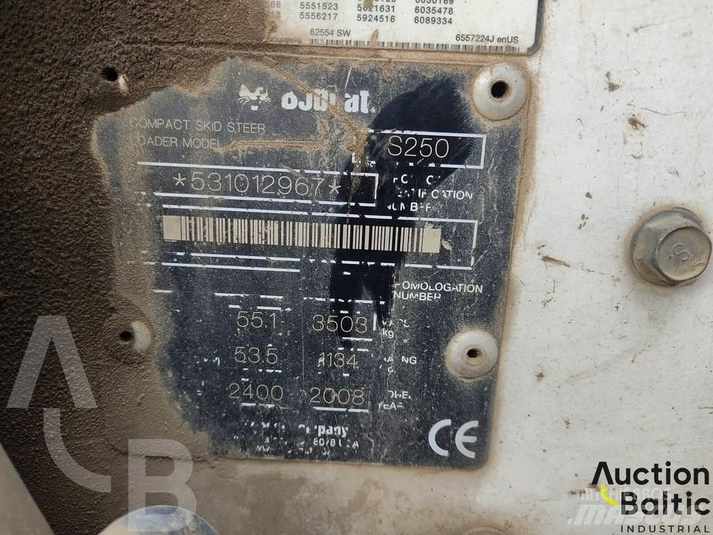 Bobcat S 250 Krautuvai su šoniniu pasukimu