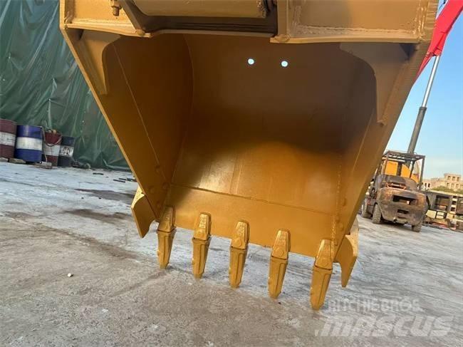 CAT 320 B Vikšriniai ekskavatoriai
