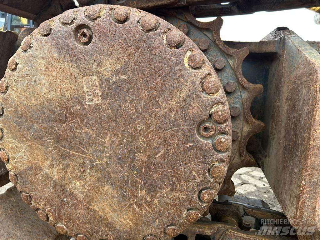 Komatsu PC 450 LC-6 Vikšriniai ekskavatoriai