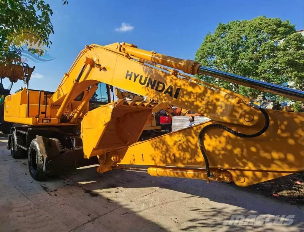 Hyundai r210w-7 Ratiniai ekskavatoriai