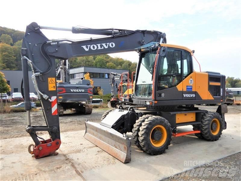 Volvo EW 220 E Ratiniai ekskavatoriai
