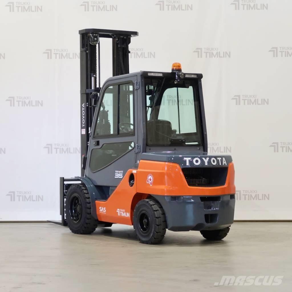 Toyota 52-8FDJF35 Dyzeliniai krautuvai