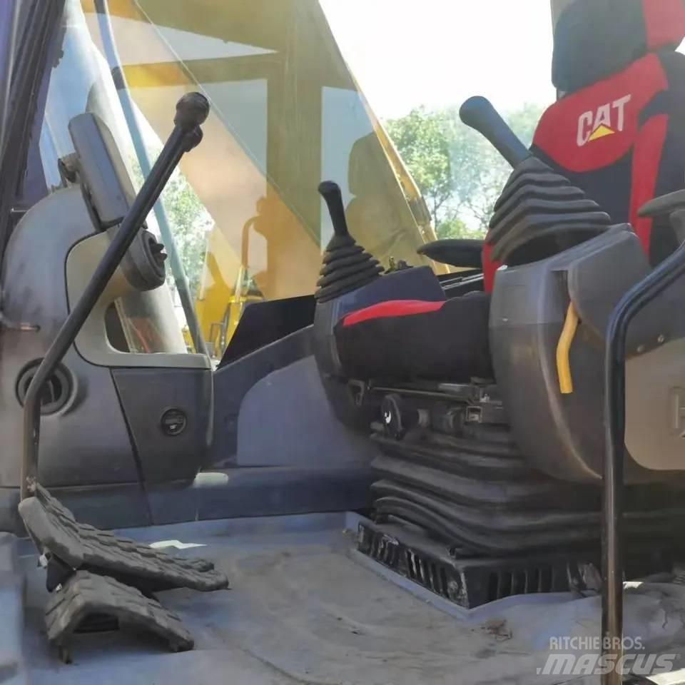 CAT 320 D L Vidutinės galios ekskavatoriai 7-12 t