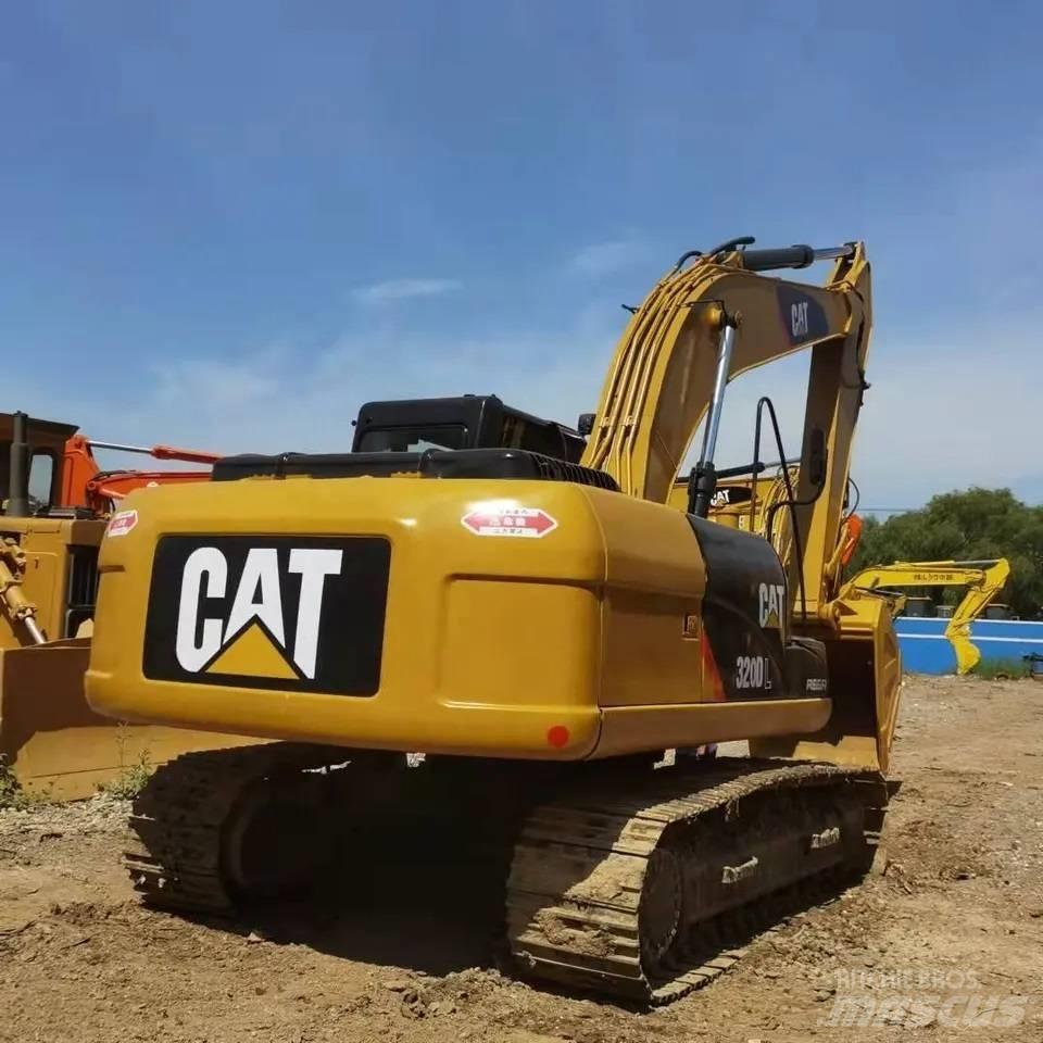 CAT 320 D L Vidutinės galios ekskavatoriai 7-12 t