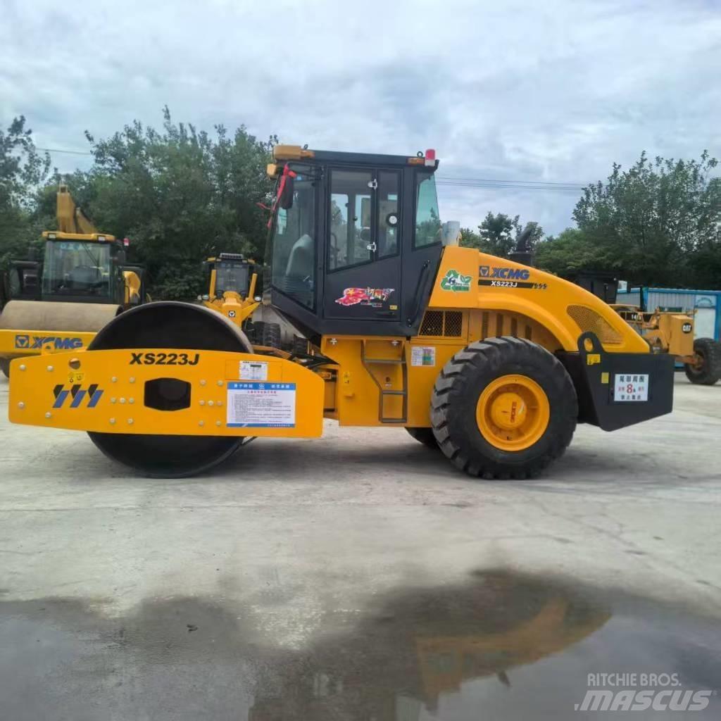 XCMG XS 223 J Vieno būgno volai