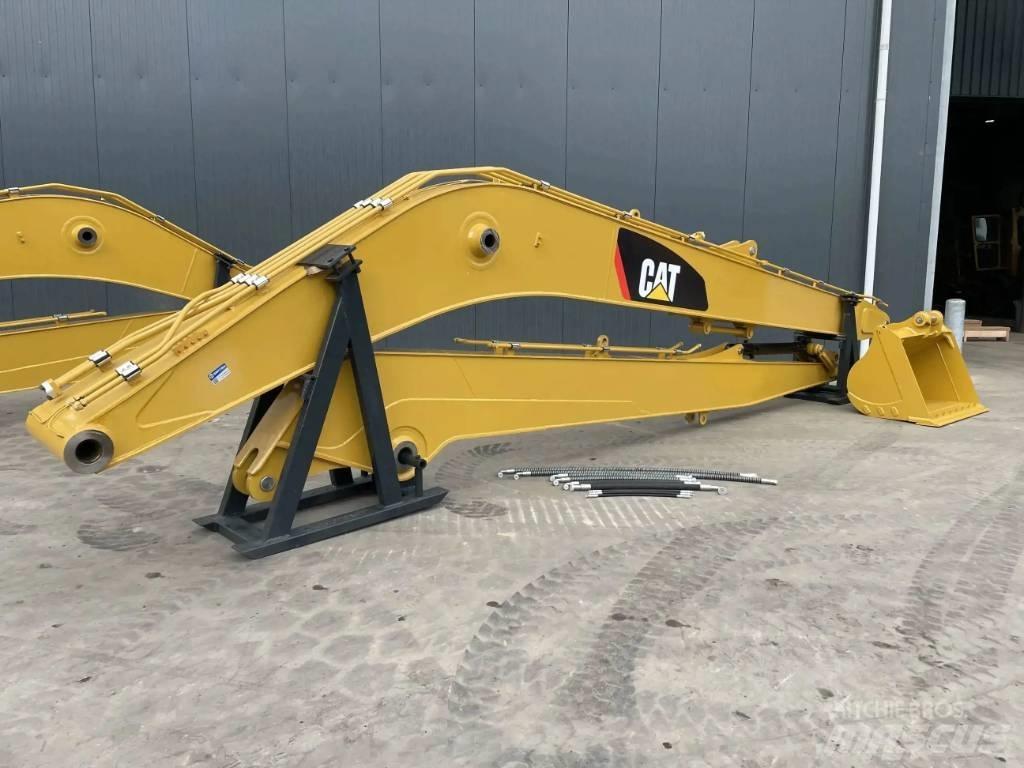 CAT 323F 15m Set Tranšėjų kasimo technika