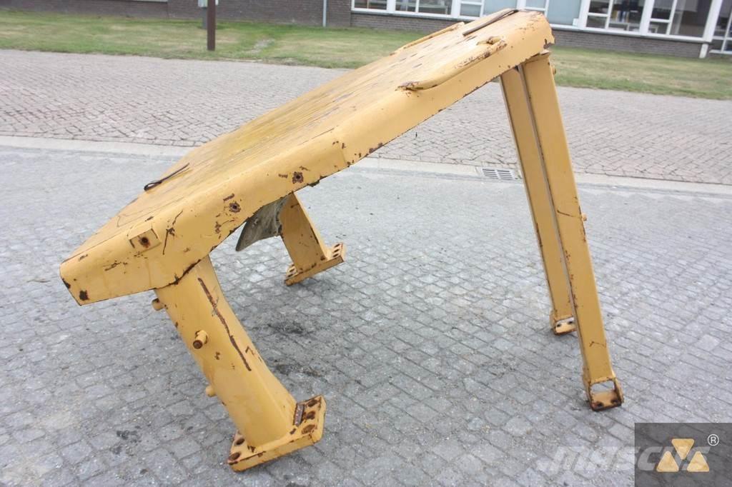 CAT D8N O-rops cab Kabinos ir salonai