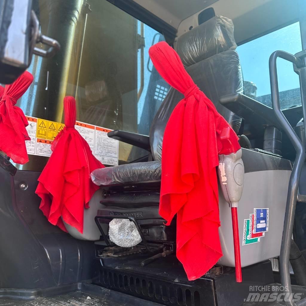 Komatsu PC210LC-8 Vikšriniai ekskavatoriai