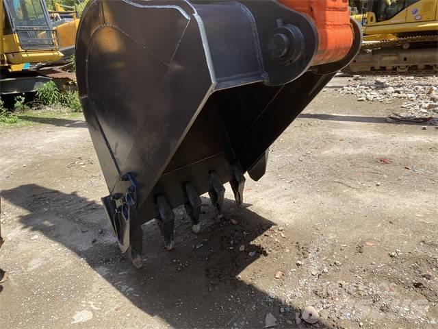 Doosan DX 225 LC Vikšriniai ekskavatoriai