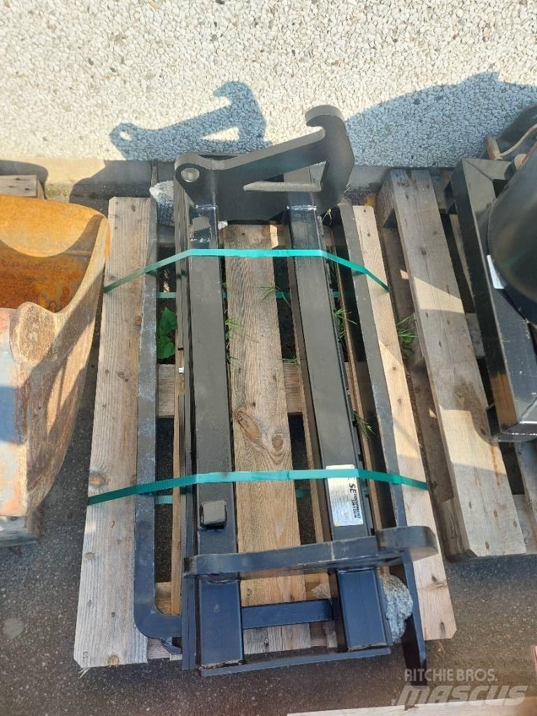  Pallgafflar 1200 l30 Naudoti ratiniai krautuvai