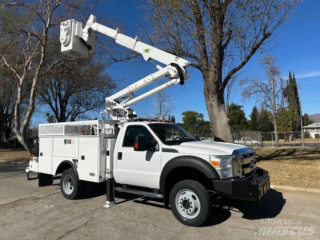 Ford F 550 Kita
